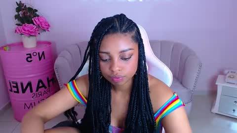 Snapshot of charlote_fun_a chatting on December 17, 6:09 pm Charlote online show from December 17, 6:09 pm
