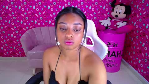 Snapshot of charlote_fun_a chatting on January 24, 8:11 pm Charlote online show from January 24, 8:11 pm