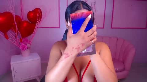 Snapshot of charlote_fun_a chatting on February 6, 10:37 am Charlote online show from February 6, 10:37 am
