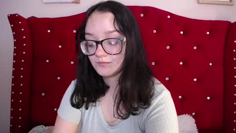 Snapshot of charlotte1_ls chatting on February 18, 1:21 am charlotte1_ls online show from February 18, 1:21 am