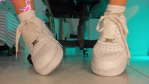 charlotte  grey online show from January 31, 7:56 pm