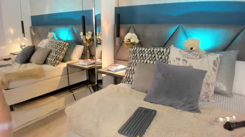 Charlotte online show from January 17, 1:56 pm