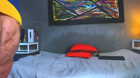 Snapshot of charlotte_curvy_ chatting on January 19, 2:59 am Angelica Charlotte online show from January 19, 2:59 am