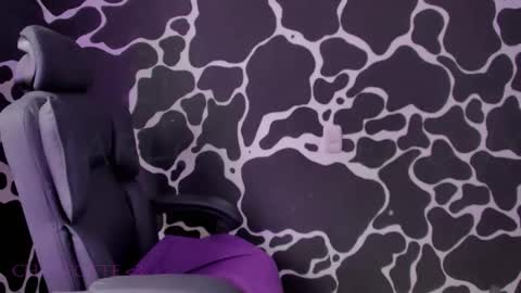 Charlotte Demony online show from April 17, 6:22 pm