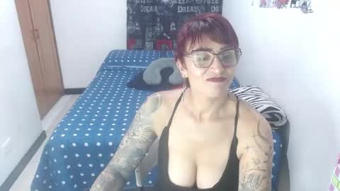 Snapshot of charlotte_gray_1 chatting on June 30, 10:11 pm Charlotte online show from June 30, 10:11 pm