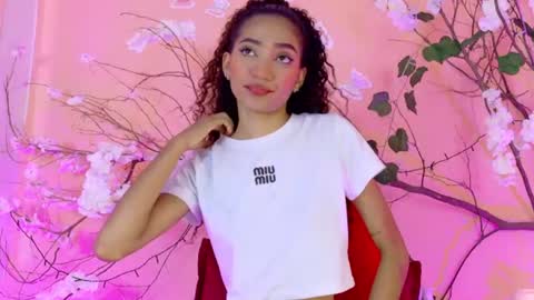 Snapshot of charlotte_love10 chatting on July 19, 1:59 pm CHARLOTTE online show from July 19, 1:59 pm