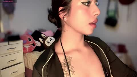 Snapshot of charlotte_queen20 chatting on November 10, 12:31 am Charlotte online show from November 10, 12:31 am