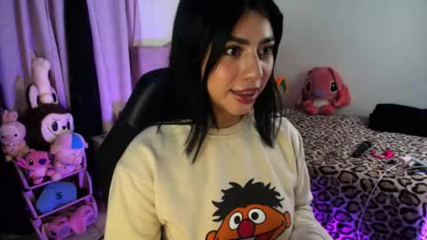 Snapshot of charlotte_queen20 chatting on February 26, 2:43 am Charlotte online show from February 26, 2:43 am