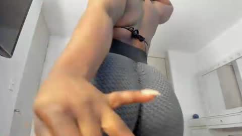 Yuli online show from June 18, 6:02 am