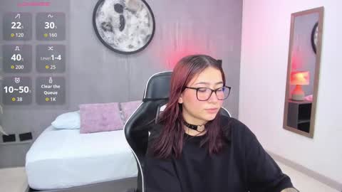 Charlottee online show from February 13, 2:29 am