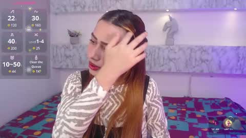 Snapshot of charlottelam2 chatting on January 3, 4:33 am ALE online show from January 3, 4:33 am