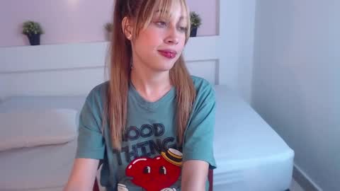 Snapshot of charlottelam2 chatting on February 16, 4:10 pm ALE online show from February 16, 4:10 pm