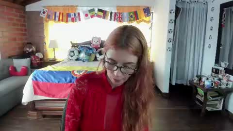 Snapshot of charlottewillson chatting on July 2, 8:59 pm Charlotte online show from July 2, 8:59 pm