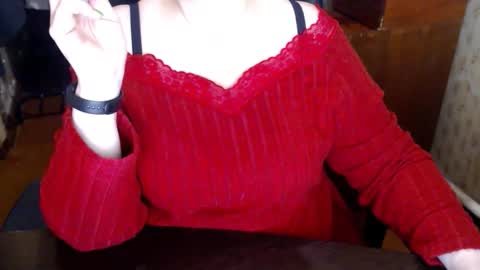 CharlotteXTasty online show from April 14, 11:05 am