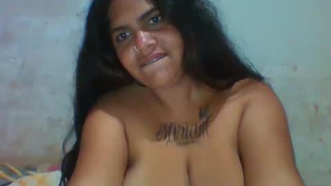 Snapshot of charly990279 chatting on February 23, 4:54 am charly990279 online show from February 23, 4:54 am