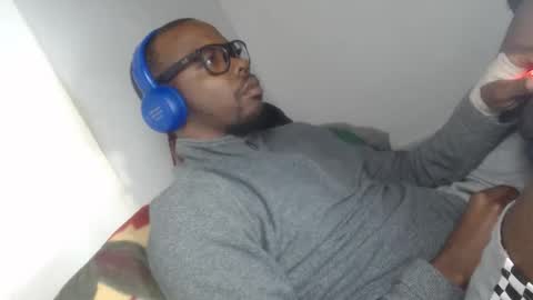 charly_vergonti_ online show from October 8, 10:35 am