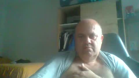 charly online show from March 30, 6:42 pm