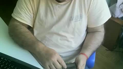 charly online show from May 20, 8:31 am