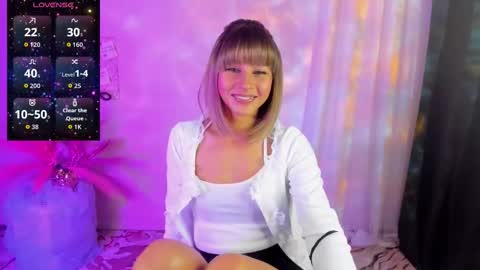 Snapshot of charmbianca chatting on November 2, 12:29 pm Bianca online show from November 2, 12:29 pm