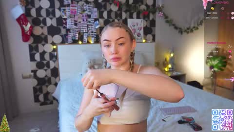 my fansly Charming daisy              My Wishlist  for new toys     online show from January 7, 10:07 am