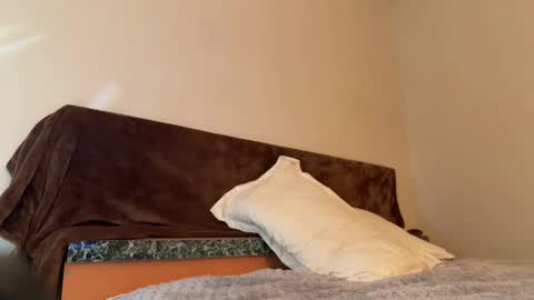 katie online show from January 8, 6:26 am