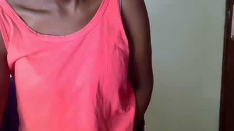 charmydarck3831 online show from October 13, 4:56 am