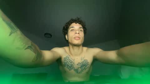 Snapshot of chasexlofficial chatting on December 4, 11:46 pm Chasexlofficial online show from December 4, 11:46 pm