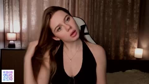 Emilia online show from May 30, 5:48 am
