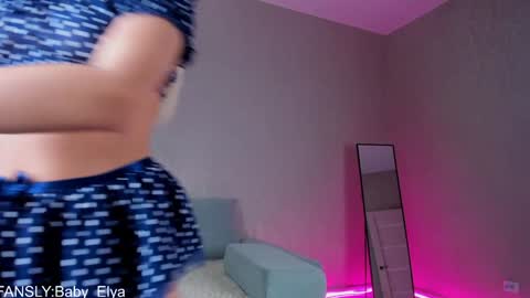 Snapshot of chatur_babes_ chatting on December 12, 11:07 am Im Elya inst Elya Elfie online show from December 12, 11:07 am