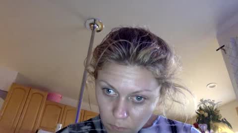 Snapshot of chaturhoe chatting on February 25, 12:25 am Rockhard Cockstar N Roxynyes online show from February 25, 12:25 am