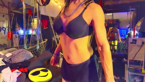 Snapshot of chavezechavez4207 chatting on February 6, 7:45 am MasterPRO online show from February 6, 7:45 am