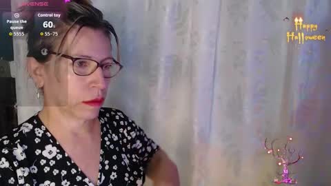 CHAYLA VICTORIA RUIZ  online show from November 20, 9:53 am