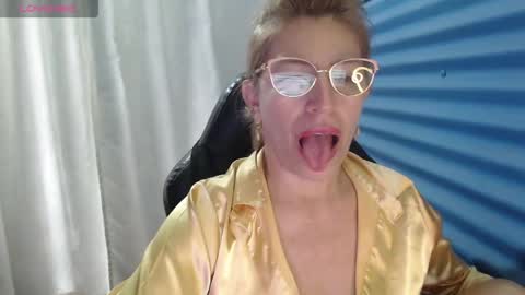 CHAYLA VICTORIA RUIZ  online show from March 30, 9:05 pm