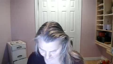 chealsiek online show from January 18, 2:15 am