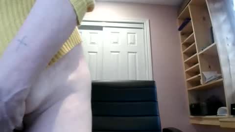 chealsiek online show from March 8, 2:54 pm