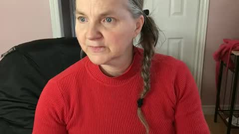 chealsiek online show from March 30, 4:08 pm