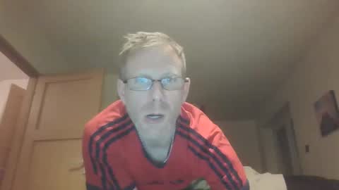 Snapshot of cheeky19841 chatting on December 20, 8:01 pm cheeky19841 online show from December 20, 8:01 pm