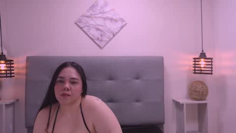 Snapshot of cheelsea_ chatting on December 7, 6:10 am cheelsea_ online show from December 7, 6:10 am