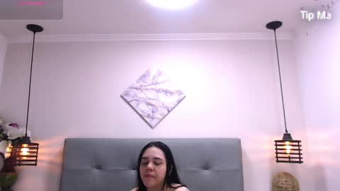 Snapshot of cheelsea_ chatting on January 3, 4:11 am cheelsea_ online show from January 3, 4:11 am