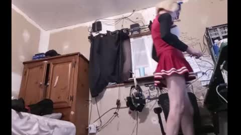 cheerleader_crossdresser online show from May 12, 8:22 am