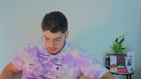   online show from March 18, 4:04 am