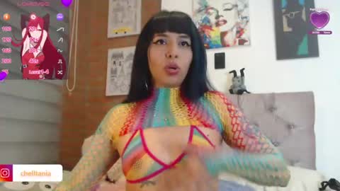 Snapshot of chell_gh chatting on July 9, 8:24 pm Tania online show from July 9, 8:24 pm