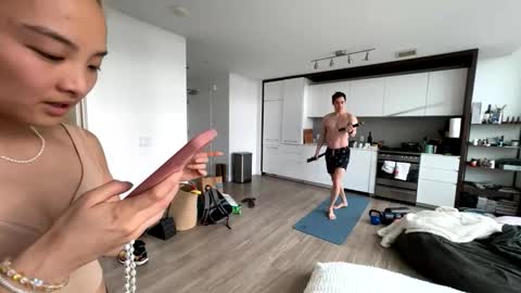 Snapshot of chellybear101 chatting on March 4, 4:13 pm chellybear101 online show from March 4, 4:13 pm