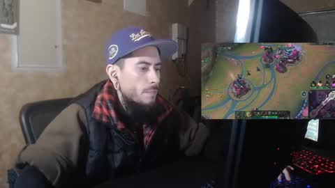 Snapshot of chelseagrinox chatting on February 18, 6:53 am Chelsea online show from February 18, 6:53 am