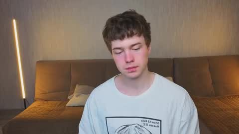 LUCASRYANPVT IS OPEN online show from May 19, 3:57 am