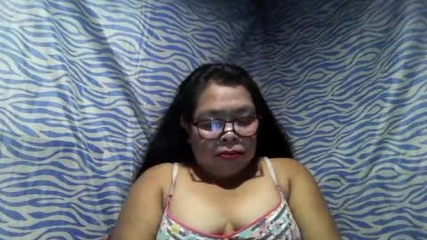 Snapshot of chenita_kits chatting on June 25, 11:48 am chenita_kits online show from June 25, 11:48 am