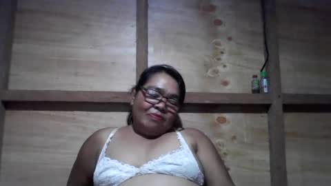 Snapshot of chenita_kits chatting on July 13, 4:59 am chenita_kits online show from July 13, 4:59 am