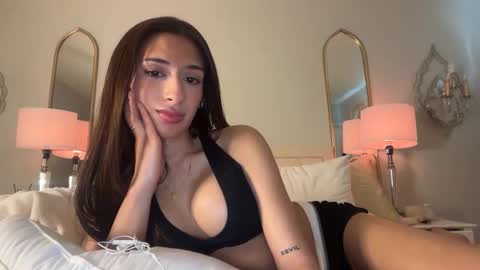 Snapshot of cherliecarmen chatting on May 22, 7:52 pm cherliecarmen online show from May 22, 7:52 pm