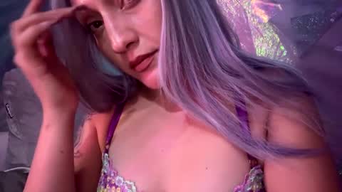 Snapshot of cherrieamaretto chatting on October 7, 8:33 am cherrieamaretto online show from October 7, 8:33 am