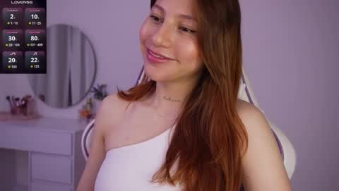 Holly online show from October 19, 1:45 pm